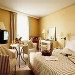 Auteuil Tour Eiffel Hotel