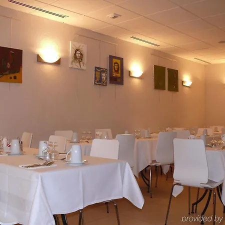 Auteuil Tour Eiffel Hotel