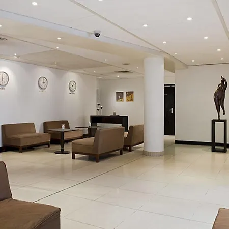 Hotel Auteuil Tour Eiffel 4*