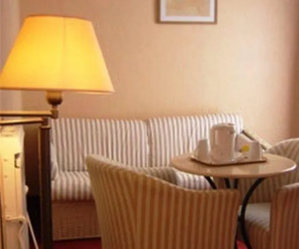 Hotel Auteuil Tour Eiffel París