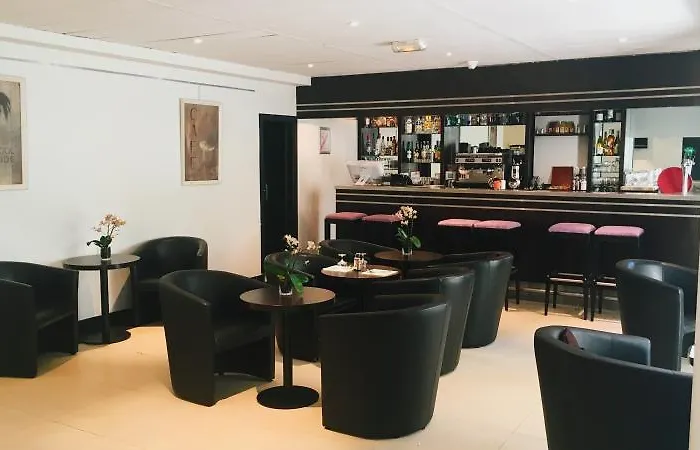 奥特易图尔埃菲尔酒店 酒店