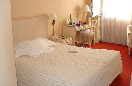 Auteuil Tour Eiffel Hotel