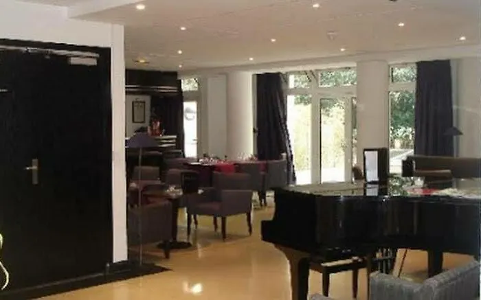 Auteuil Tour Eiffel 4* París