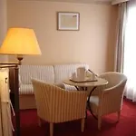 Auteuil Tour Eiffel 4* Paris