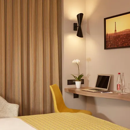 Auteuil Tour Eiffel Paris