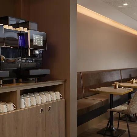 Auteuil Tour Eiffel Paris