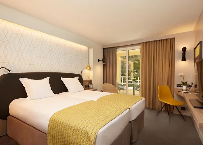 Auteuil Tour Eiffel Hotel