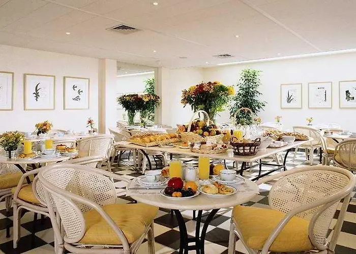 Hotel Auteuil Tour Eiffel