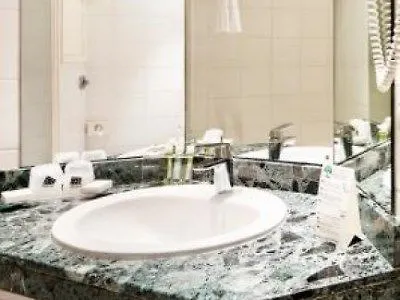 Hotel Auteuil Tour Eiffel 4*