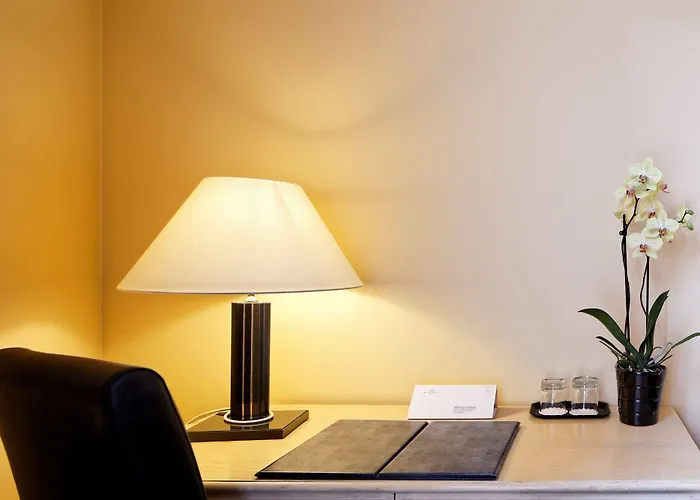 Auteuil Tour Eiffel 4*