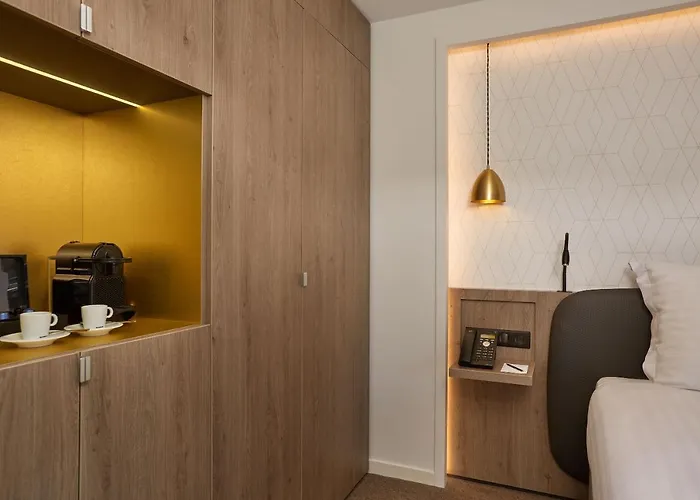 Auteuil Tour Eiffel Hotel Paris