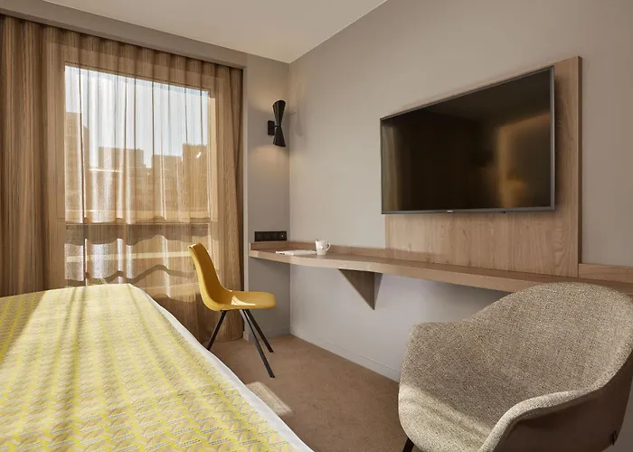 Auteuil Tour Eiffel Hotel