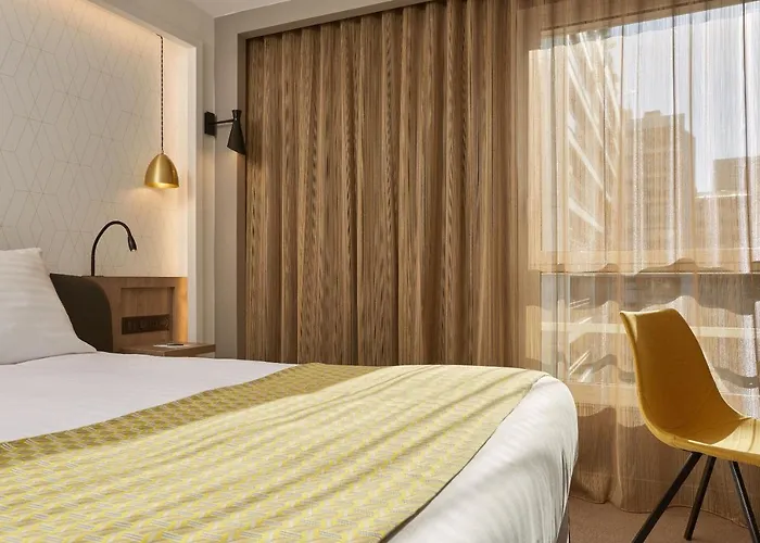 Auteuil Tour Eiffel Hotel